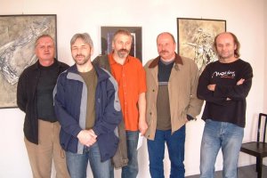 Vzácná setkání v Galerii Octopus - zleva Miloslav Požár, Marek Zoth, Luděk Adámek, Pavel Mereďa a Antonín Mikšík (2006)